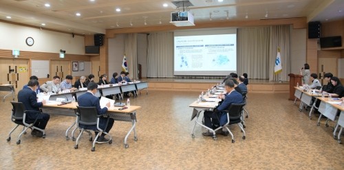 24일 시청 이순신홀에서 '2040 여수시 중장기 종합발전계획 수정계획 수립 용역' 착수보고회를 개최했다. ⓒ 여수시