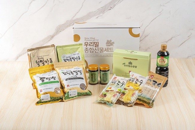 한국우리밀농협이 가공한 우리밀 제품들. 용도에 맞는 품종 개발과 안정적인 생산·가공이 우리밀 산업의 새로운 성장 동력으로 주목받고 있다. ⓒ 한국우리밀농협