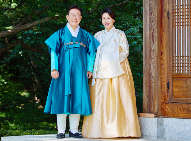 멕시코를 국빈 방문 중인 이 대통령과 김 여사는 추석 연휴를 맞아 영상을 통해 명절 인사를 전했다. ⓒ 청와대