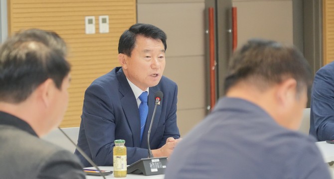 유승광 서천군수는 30일 공직선거법 유권해석 중앙선관위 일원화 건의하고 있다. ⓒ 서천군