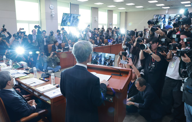 조희대 대법원장이 6일 국회 법제사법위원회에서 열린 대법원 등에 대한 국정감사에서 인사말하고 있다. ⓒ 연합뉴스